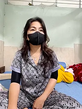 lyna bl online show from 03-07-26, 10:51