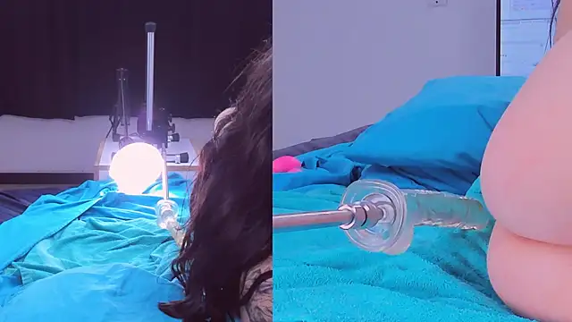 Snapshot of Kinky_Cloe chatting on 12-12-24, 06:31 Kinky Cloe online show from 12-12-24, 06:31