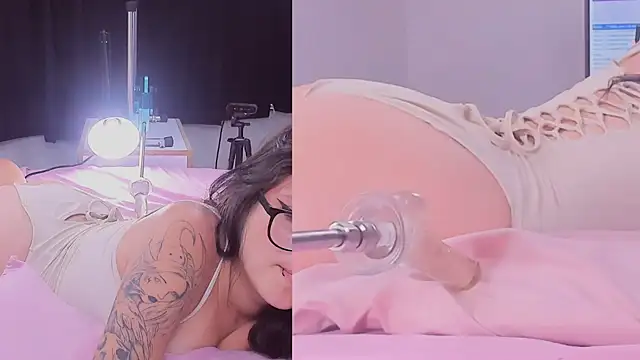 Snapshot of Kinky_Cloe chatting on 01-20-25, 09:22 Kinky Cloe online show from 01-20-25, 09:22