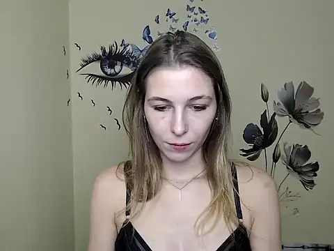 Snapshot of StrangerGi chatting on 12-02-24, 01:13 StrangerGi online show from 12-02-24, 01:13