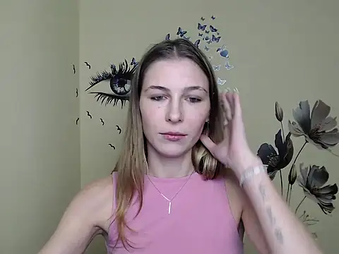 Snapshot of StrangerGi chatting on 12-16-24, 04:16 StrangerGi online show from 12-16-24, 04:16
