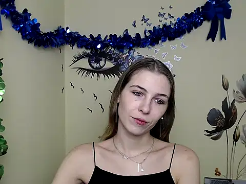 Snapshot of StrangerGi chatting on 12-25-24, 07:24 StrangerGi online show from 12-25-24, 07:24