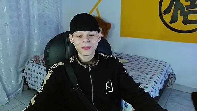 Matthew Boy  online show from 12-24-24, 05:49