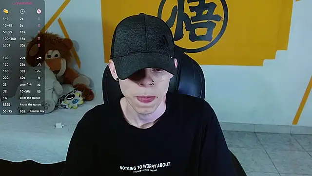 Matthew Boy  online show from 01-19-25, 01:55