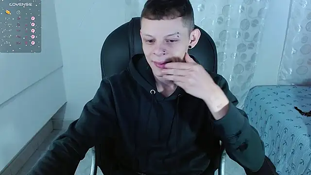 Matthew Boy  online show from 02-19-25, 01:28