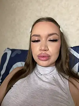 Snapshot of bunnyrich chatting on 02-25-26, 09:02 bunnyrich online show from 02-25-26, 09:02