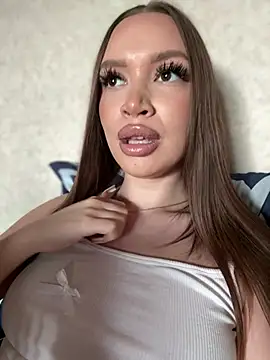 Snapshot of bunnyrich chatting on 03-22-26, 01:58 bunnyrich online show from 03-22-26, 01:58