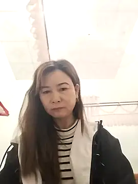 Sexy-ladyboobs20 online show from 12-31-24, 10:34