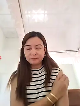 Sexy-ladyboobs20 online show from 01-04-25, 08:49