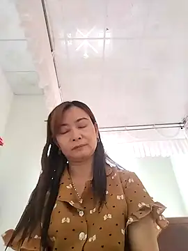 Sexy-ladyboobs20 online show from 01-05-25, 08:22