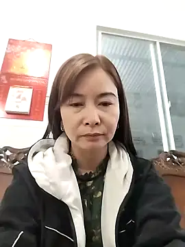 Sexy-ladyboobs20 online show from 01-10-25, 11:54