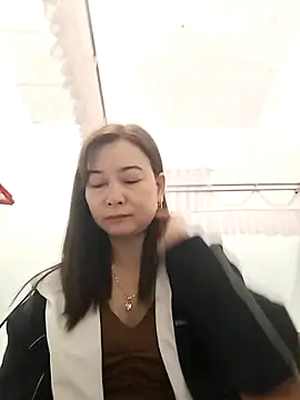 Sexy-ladyboobs20 online show from 01-11-25, 11:13