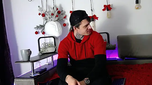 CarterCole online show from 12-31-24, 07:42