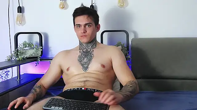 CarterCole online show from 02-01-25, 04:44