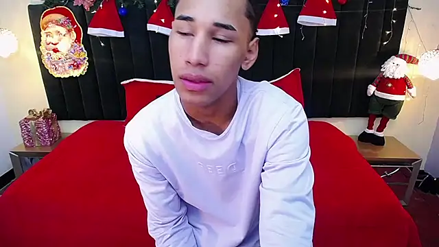 Snapshot of soft_attraction chatting on 12-04-25, 08:17 soft attraction online show from 12-04-25, 08:17