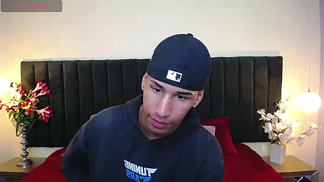 Snapshot of soft_attraction chatting on 02-18-26, 07:54 soft attraction online show from 02-18-26, 07:54