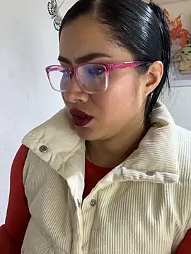 Snapshot of Sweet__Nurse1 chatting on 05-31-26, 05:20 Sweet Nurse1 online show from 05-31-26, 05:20
