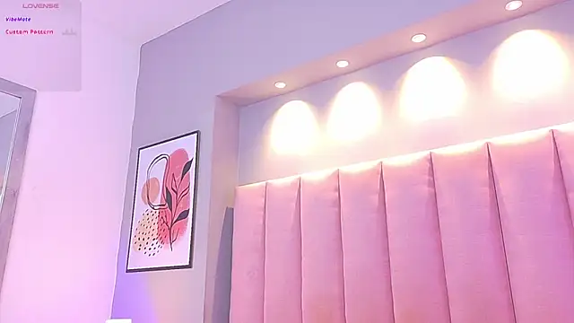 KeilyRoss online show from 10-23-25, 08:07