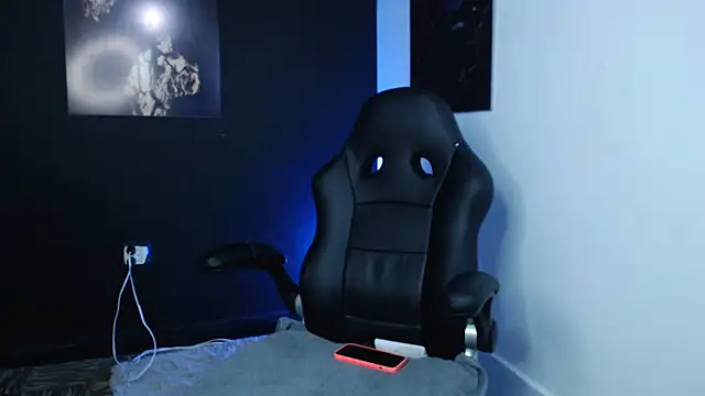 lola red95 online show from 12-20-25, 12:01