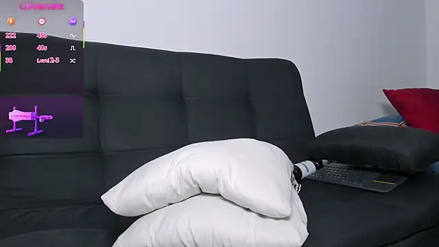 Snapshot of Jerry_woolley chatting on 11-26-25, 02:29 Jerry woolley online show from 11-26-25, 02:29