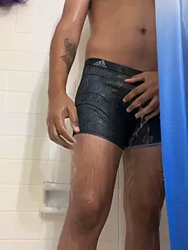 Snapshot of Kinnopo chatting on 02-12-26, 02:23 Kinnopo online show from 02-12-26, 02:23