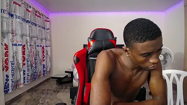 Couplex sexx online show from 10-28-25, 06:06