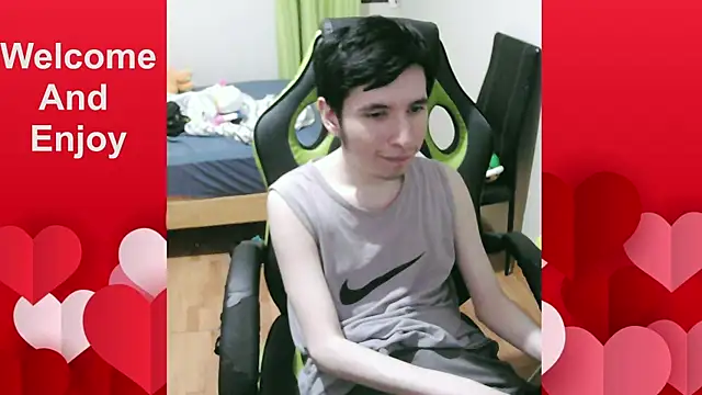 Twink martinboy online show from 04-21-26, 12:45