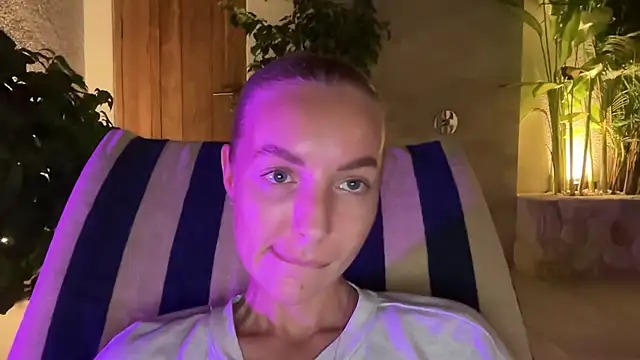 aestetick online show from 11-22-25, 12:48