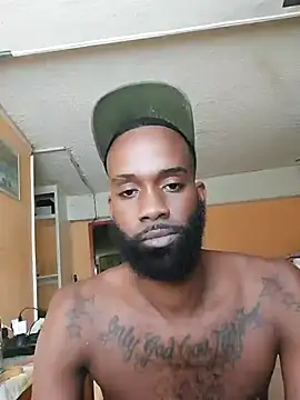 Snapshot of Papii97150 chatting on 10-23-25, 04:28 Papii97150 online show from 10-23-25, 04:28