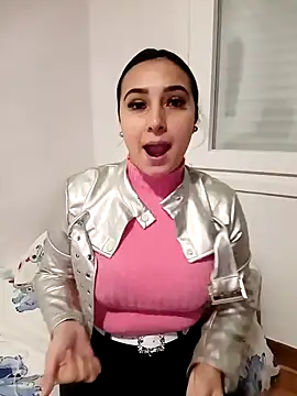 Juanamd1 online show from 12-04-24, 08:23