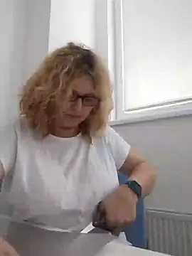 Snapshot of SexyHotSusan chatting on 01-20-25, 08:41 SexyHotSusan online show from 01-20-25, 08:41