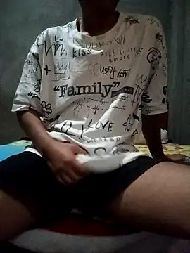 Thiago 46 online show from 04-27-26, 10:19