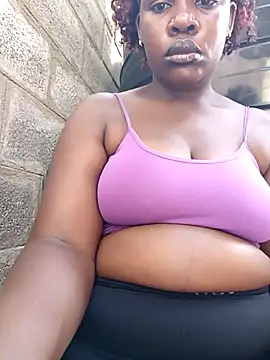 Snapshot of Broan_me chatting on 11-20-25, 06:24 Broan me online show from 11-20-25, 06:24