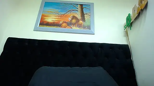 SpicyQueenxxxx online show from 02-02-25, 04:37