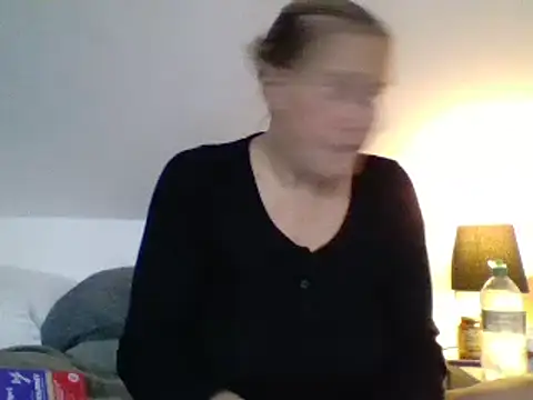 Snapshot of scrummymummy2 chatting on 09-14-25, 08:08 scrummymummy2 online show from 09-14-25, 08:08