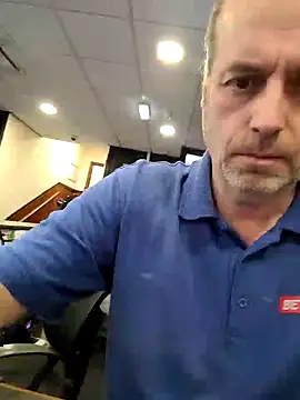 Snapshot of JulianJ50 chatting on 03-01-26, 08:33 JulianJ50 online show from 03-01-26, 08:33
