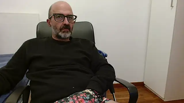 newsimo74 online show from 11-04-25, 07:13