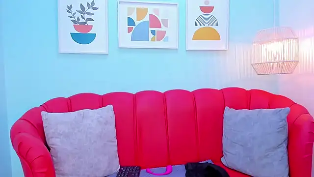 Nahiajhonson  online show from 02-23-25, 12:48