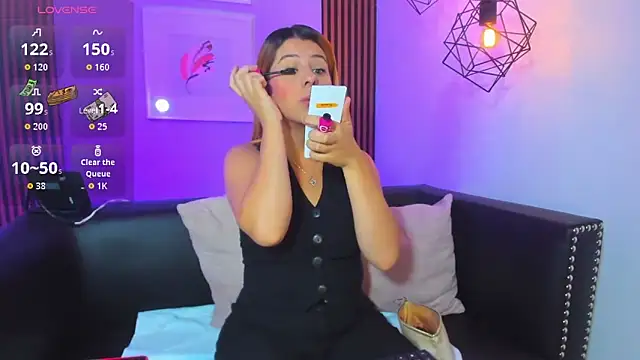 Nahiajhonson  online show from 02-10-26, 01:37