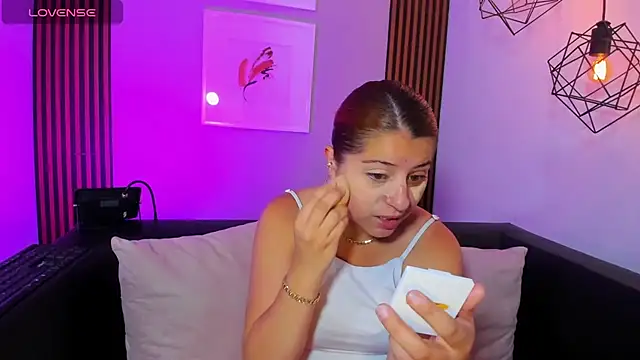 Nahiajhonson  online show from 03-23-26, 12:20