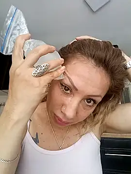 Snapshot of coral_smitth chatting on 03-01-25, 04:33 coral smitth online show from 03-01-25, 04:33