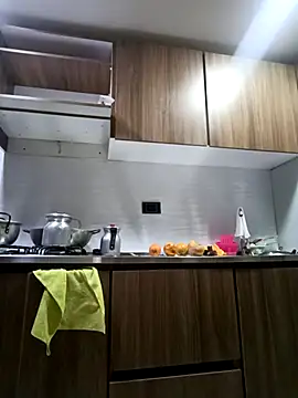 Snapshot of coral_smitth chatting on 10-16-25, 06:42 coral smitth online show from 10-16-25, 06:42