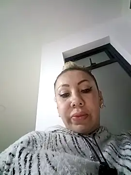 Snapshot of coral_smitth chatting on 10-29-25, 10:44 coral smitth online show from 10-29-25, 10:44