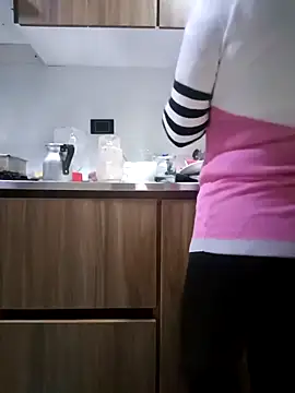 Snapshot of coral_smitth chatting on 11-01-25, 07:27 coral smitth online show from 11-01-25, 07:27