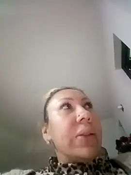 Snapshot of coral_smitth chatting on 11-09-25, 06:28 coral smitth online show from 11-09-25, 06:28