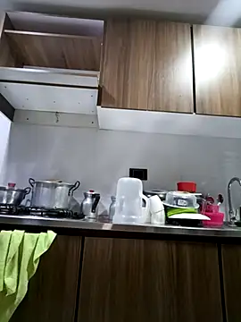 Snapshot of coral_smitth chatting on 11-26-25, 06:20 coral smitth online show from 11-26-25, 06:20