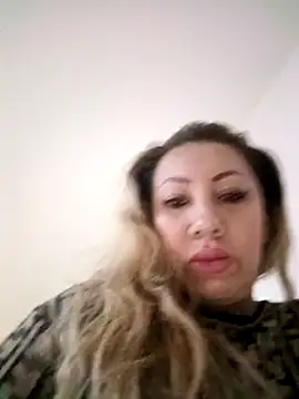 Snapshot of coral_smitth chatting on 02-16-26, 05:53 coral smitth online show from 02-16-26, 05:53