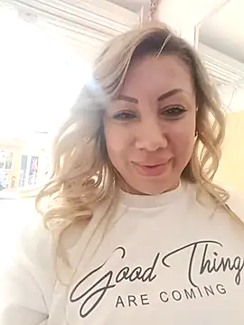 Snapshot of coral_smitth chatting on 02-28-26, 07:48 coral smitth online show from 02-28-26, 07:48