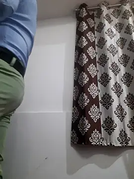 Guyinshortss online show from 02-23-26, 07:00