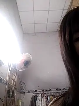 Snapshot of HimiJim chatting on 02-13-25, 05:44 HimiJim online show from 02-13-25, 05:44